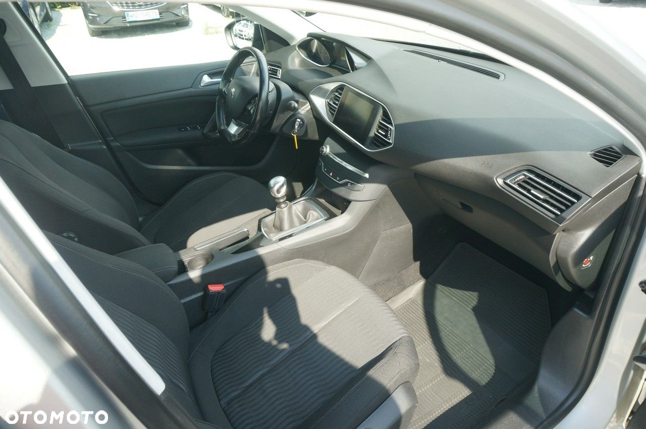 Peugeot 308 - 26