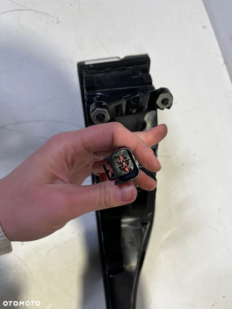 Range Rover Evoque II 19-23 lampa tylna prawa LED K8D2-13404-CC - 5