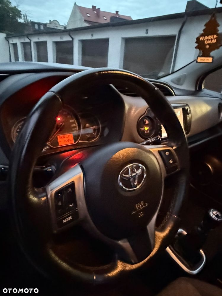 Toyota Yaris - 6