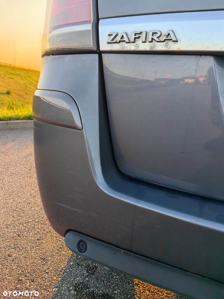 Opel Zafira - 18