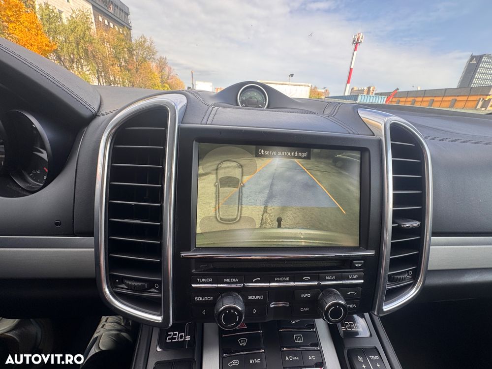 Porsche Cayenne 3.0TD TipTronic - 16