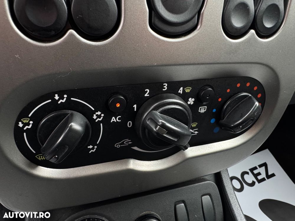 Dacia Duster 1.5 dCi 4x4 Prestige - 14