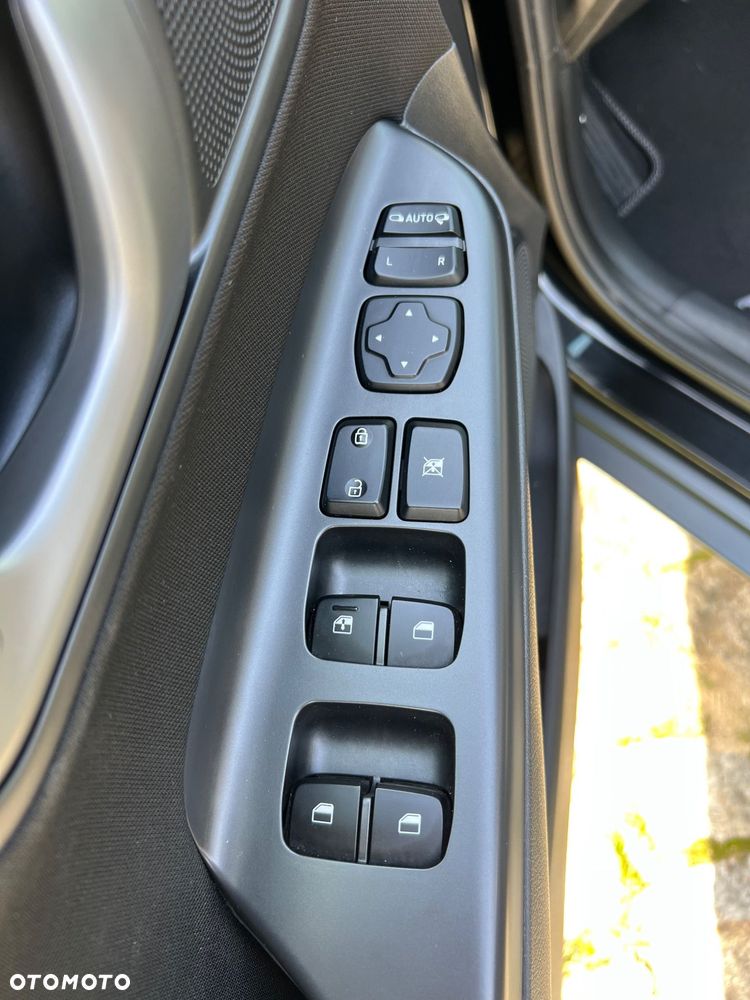 Hyundai Kona - 27