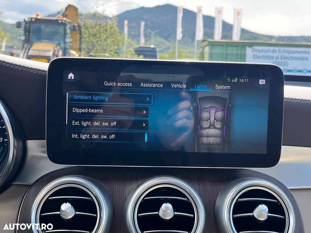 Mercedes-Benz GLC 300 4MATIC - 31