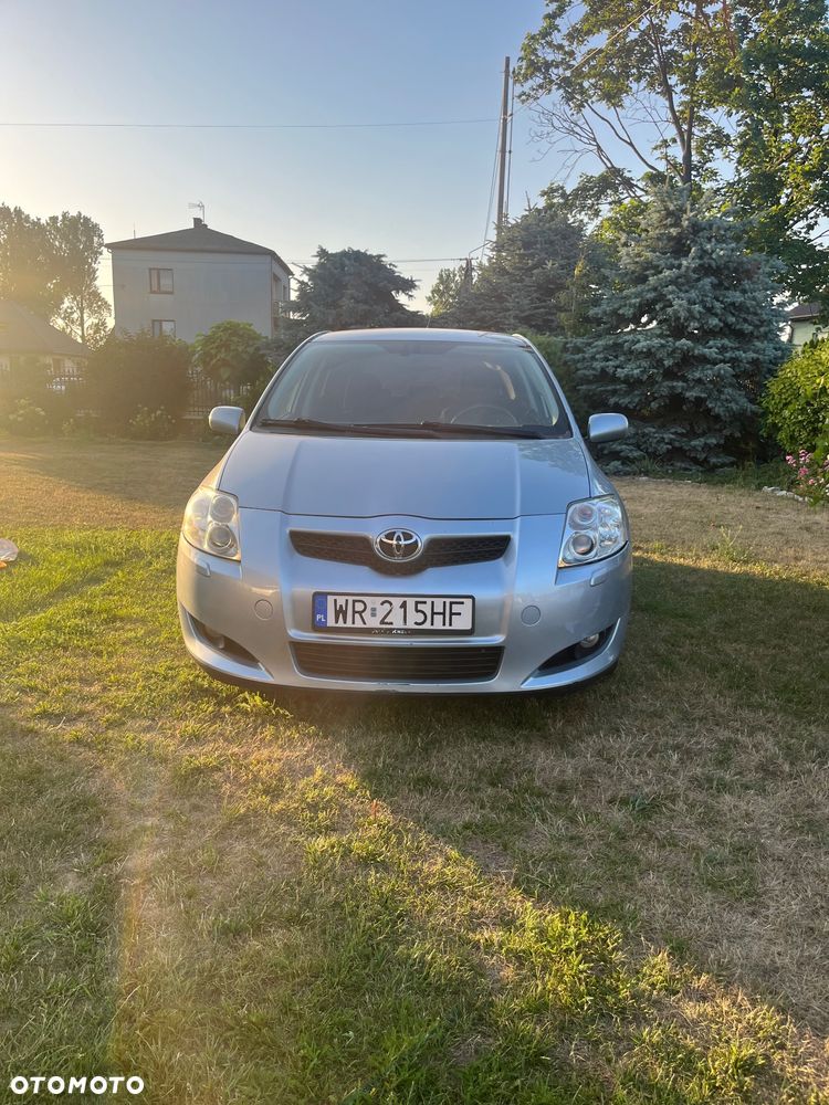Toyota Auris 2.0 D-4D Prestige - 1