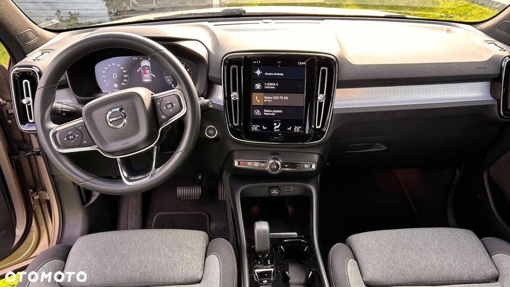 Volvo XC 40 T2 Plus Dark - 14