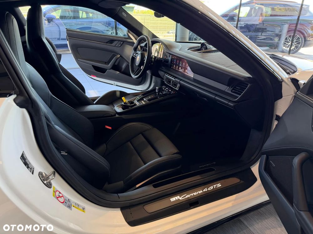 Porsche 911 - 22