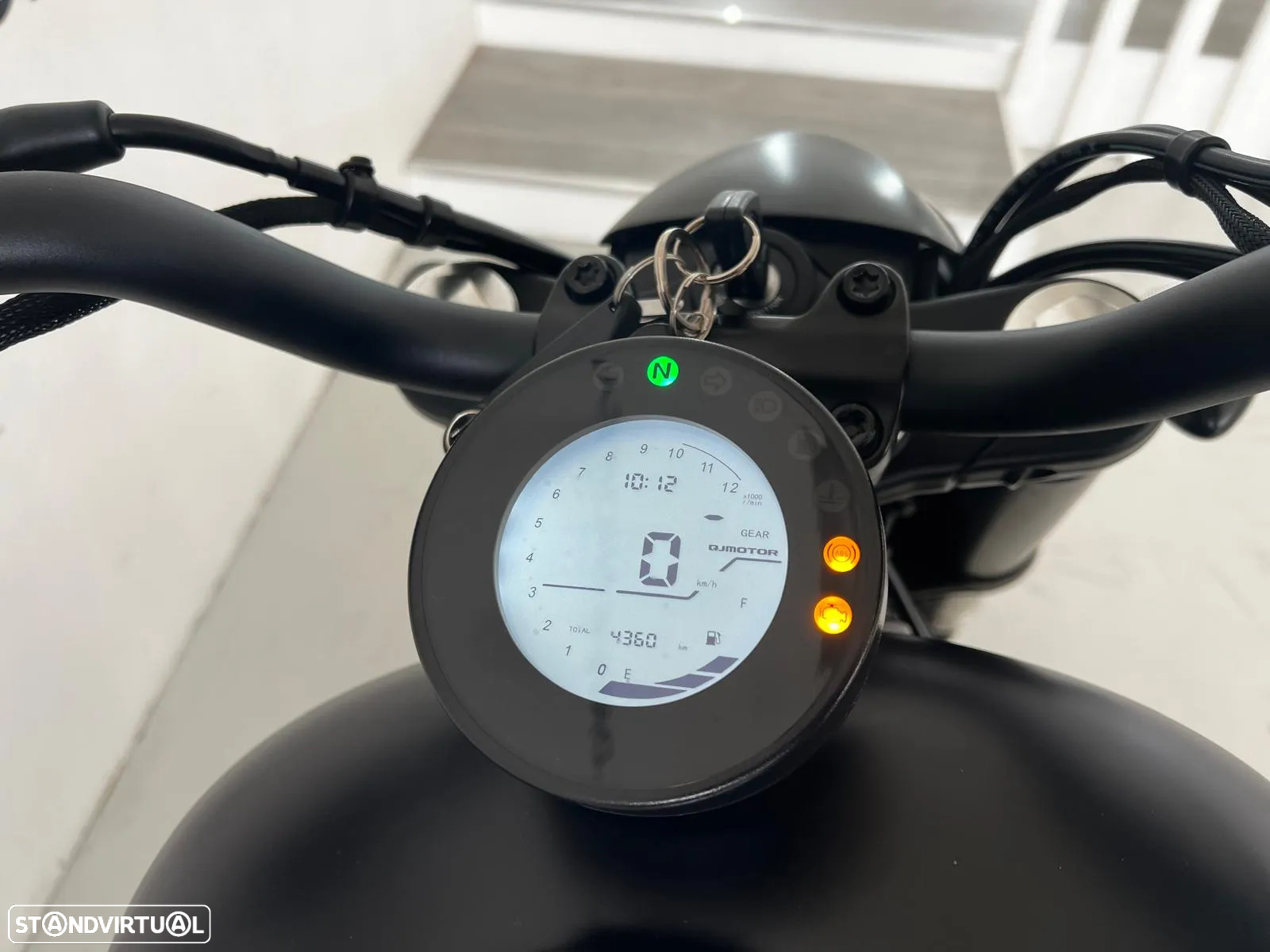 QJ Motor SRV 300 - 8