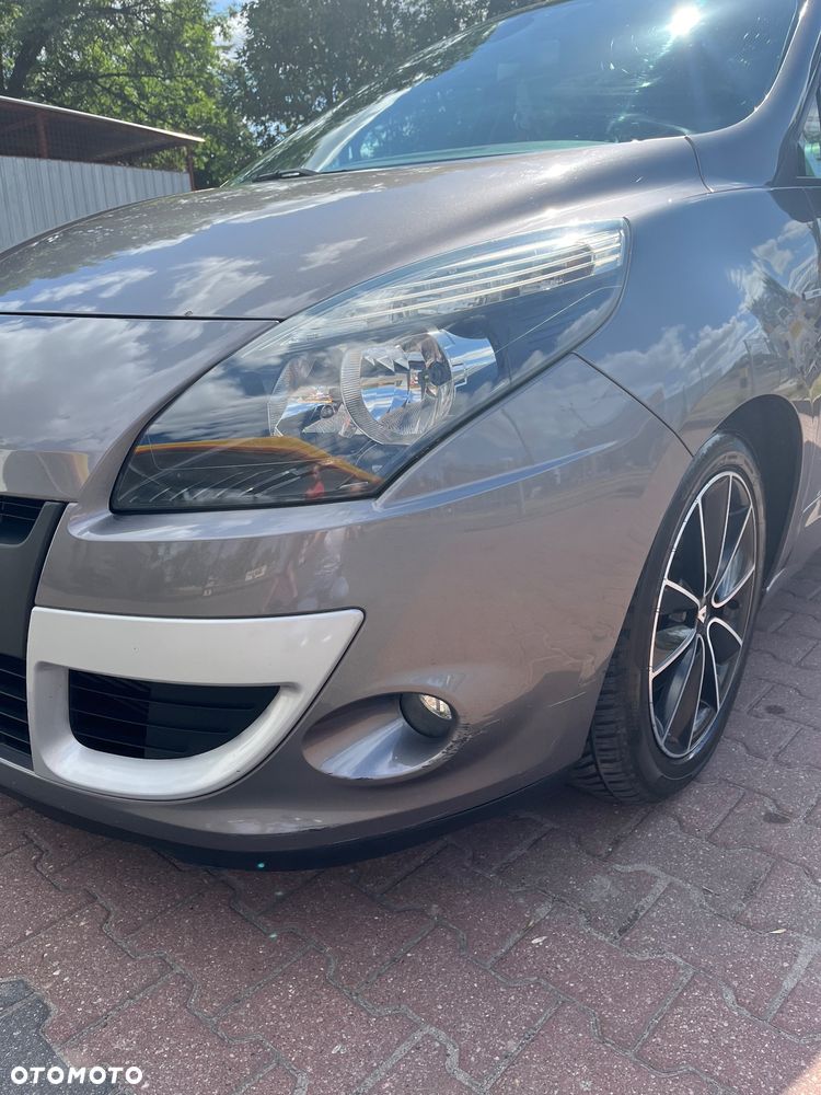 Renault Scenic 1.9 dCi Bose Edition - 11