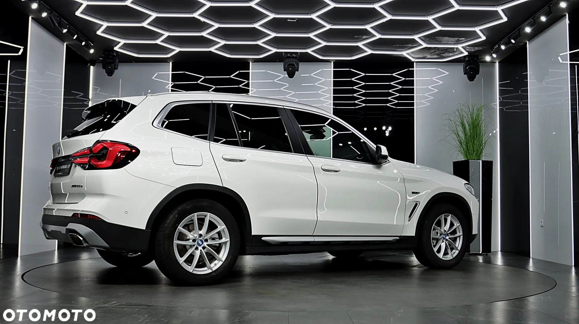 BMW X3 ver-xdrive30e - 11