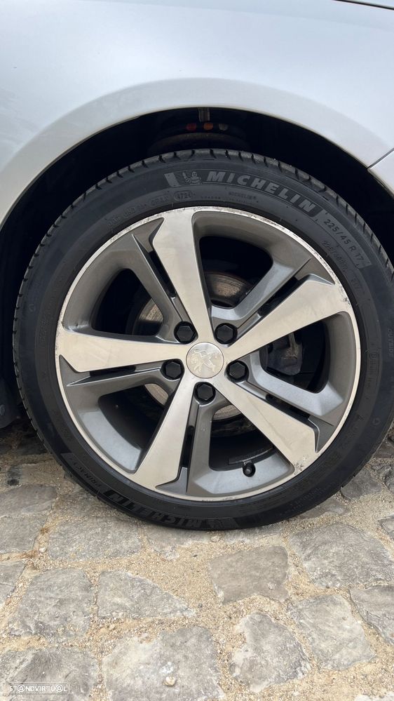 Peugeot 308 1.6 BlueHDi Active J17 - 27
