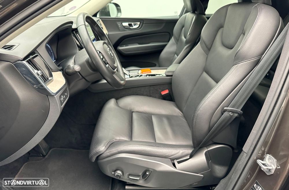 Volvo XC 60 T6 AWD Recharge Geartronic Inscription Expression - 15