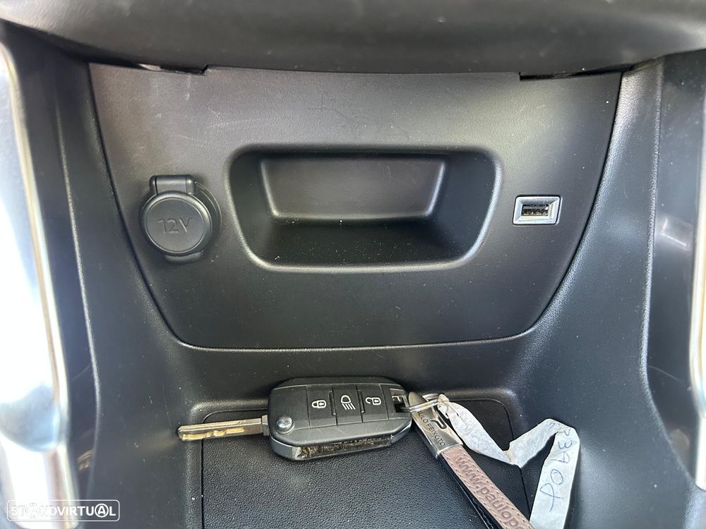 Citroën C3 Aircross 1.2 PureTech C-Series - 16