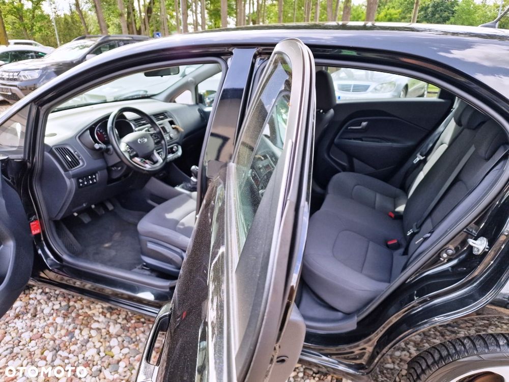 Kia Rio - 9
