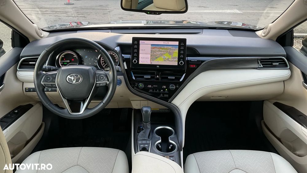 Toyota Camry 2.5 Hybrid Exclusive - 20