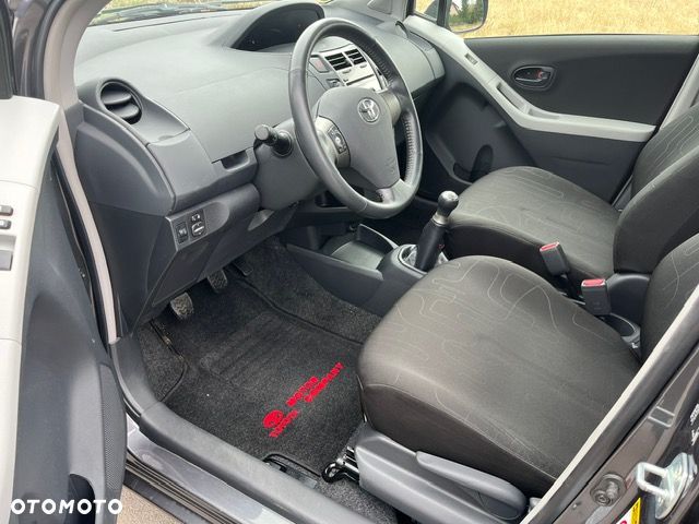 Toyota Yaris 1.0 VVT-i Cool - 7