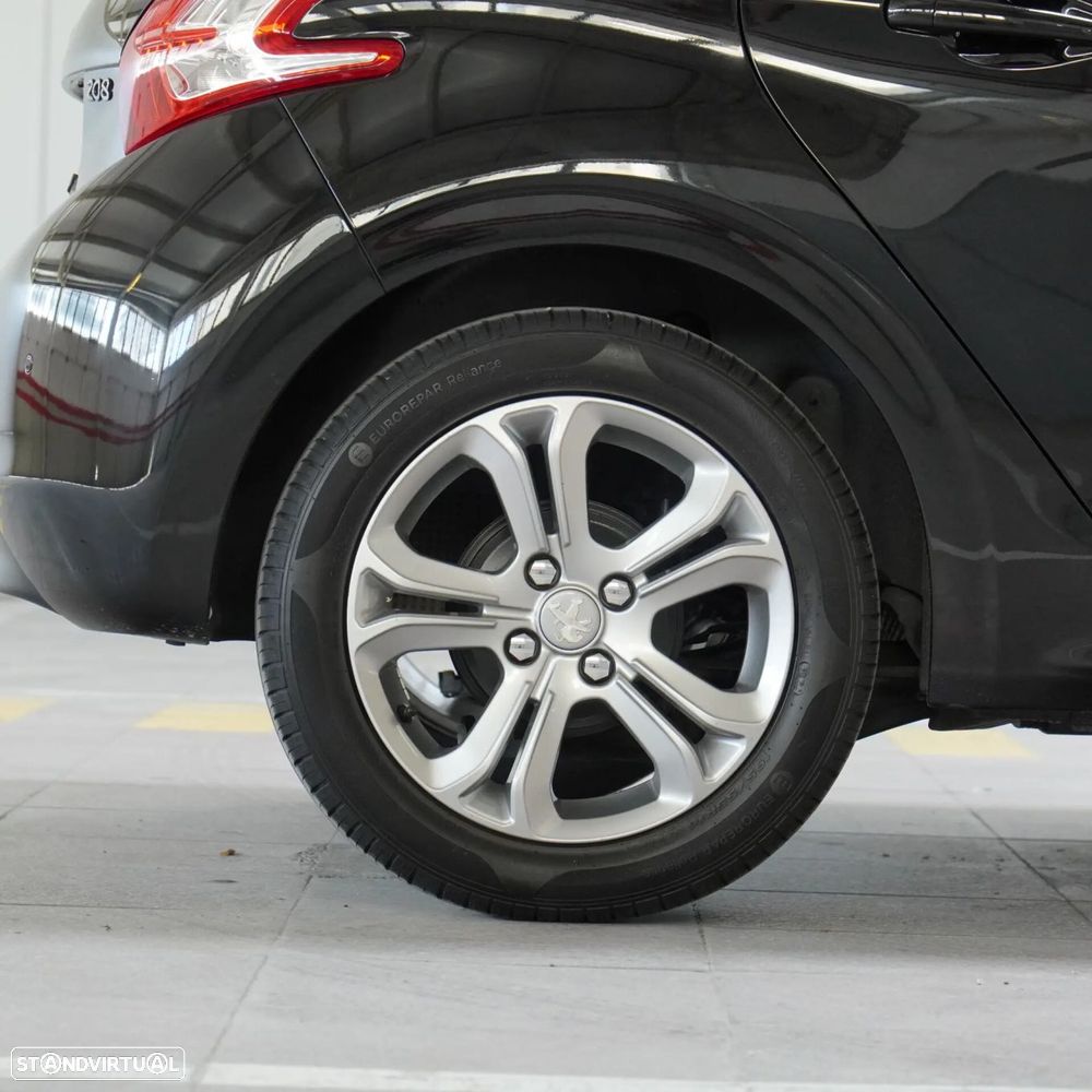 Peugeot 208 1.2 PureTech Style - 51