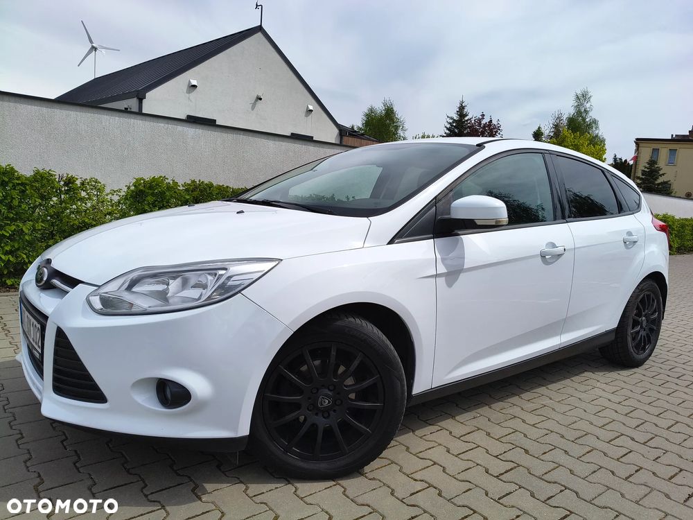 Ford Focus 1.6 Ambiente - 1