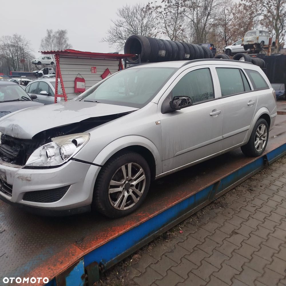 Opel Astra H na części . - 2