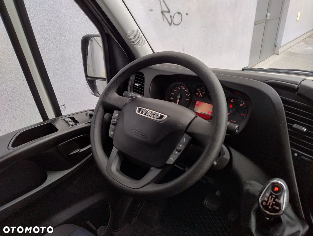 Iveco DAILY 35S16 NOWY MODEL 2.3 HPI (160KM) HI-MATIC (L4H2) MAX LONG (EURO,6) KLIMA STAN IDEALNY 100% ORYGINAŁ KM SERWIS NIE MA RDZY - 11