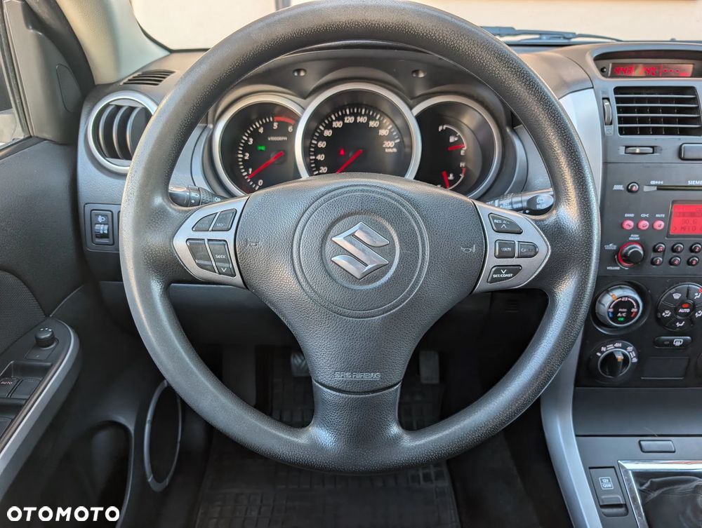 Suzuki Grand Vitara 1.9 DDiS Comfort - 30