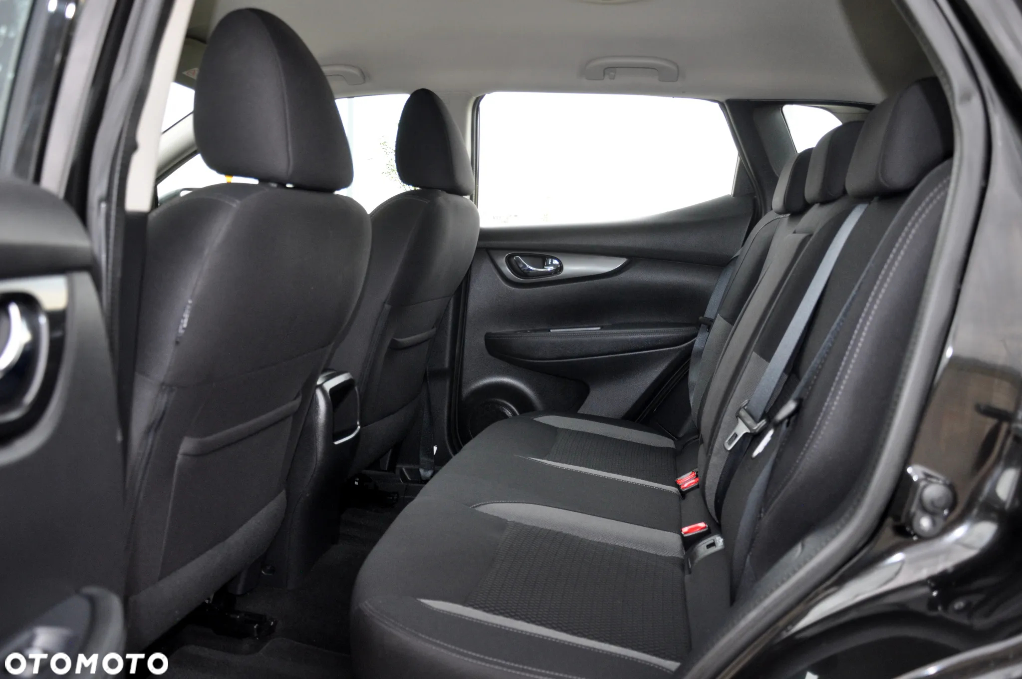 Nissan Qashqai 1.5 dCi Tekna - 24