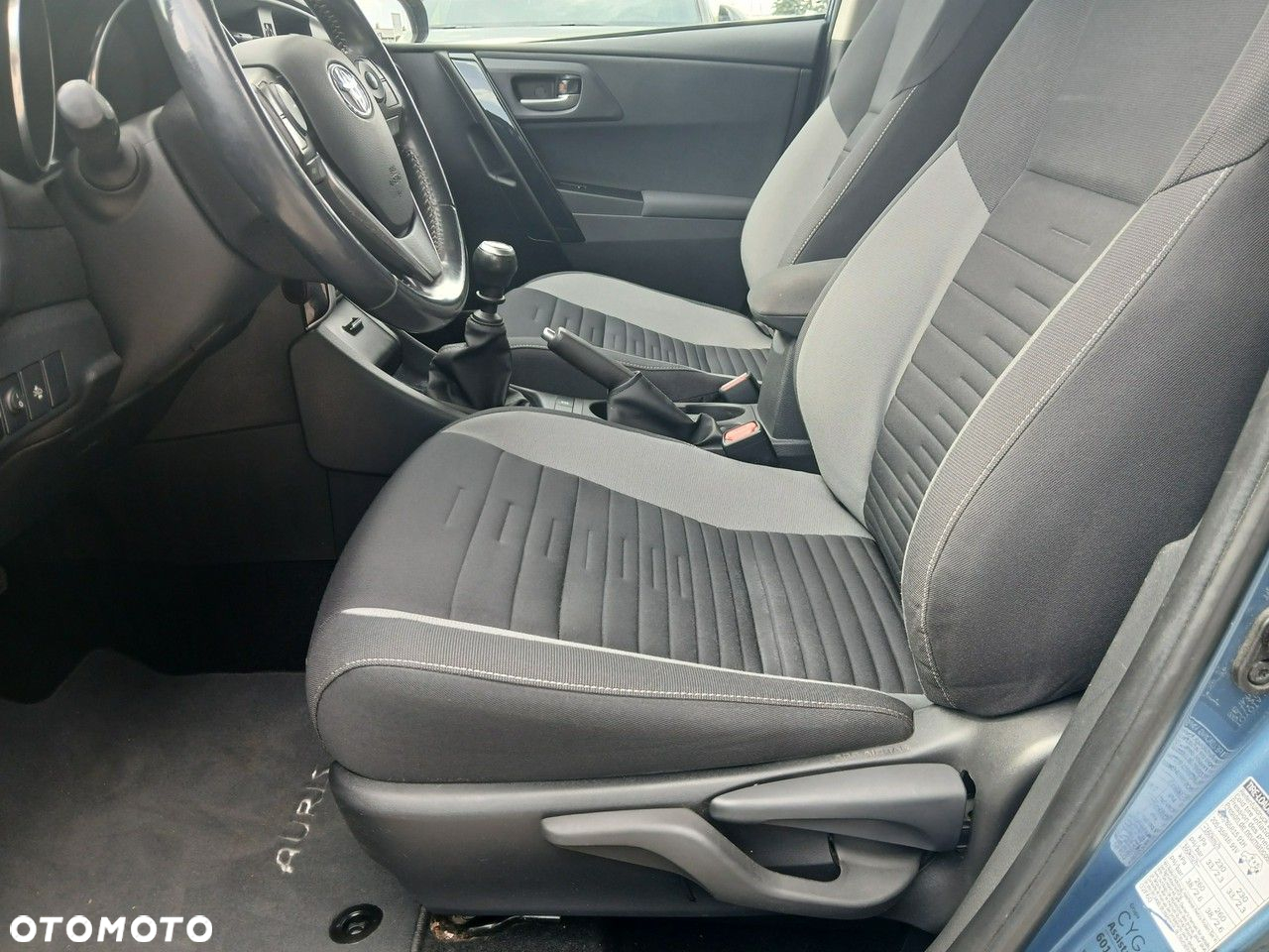 Toyota Auris - 11