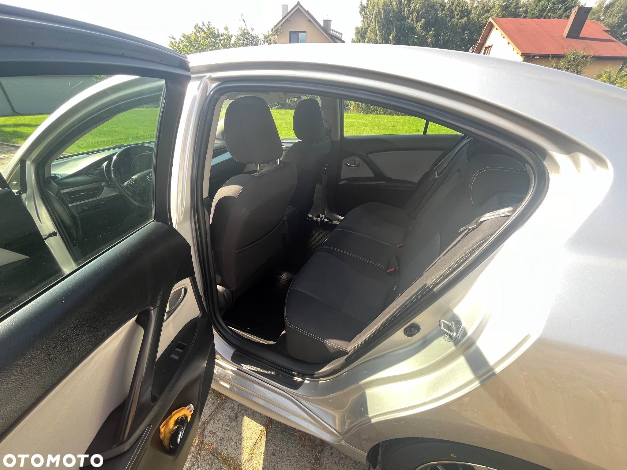 Toyota Avensis - 26