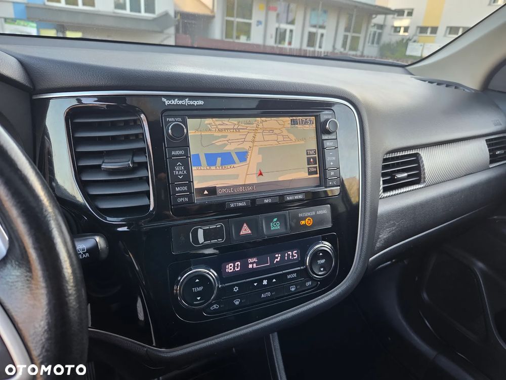 Mitsubishi Outlander 2.0 Intense + - 21