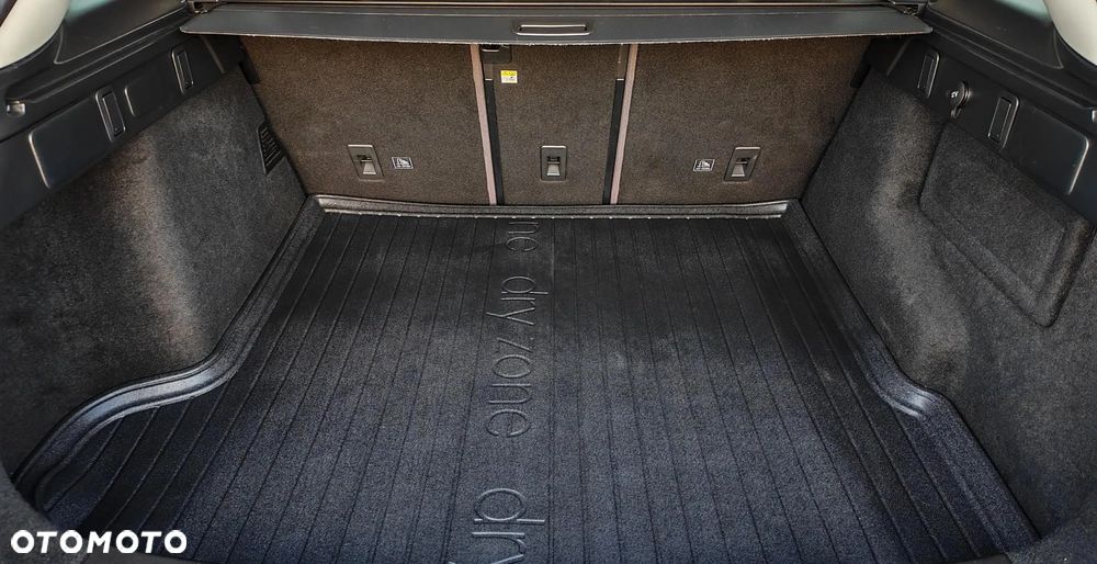 Land Rover Range Rover Velar 2.0d R-Dynamic S - 38