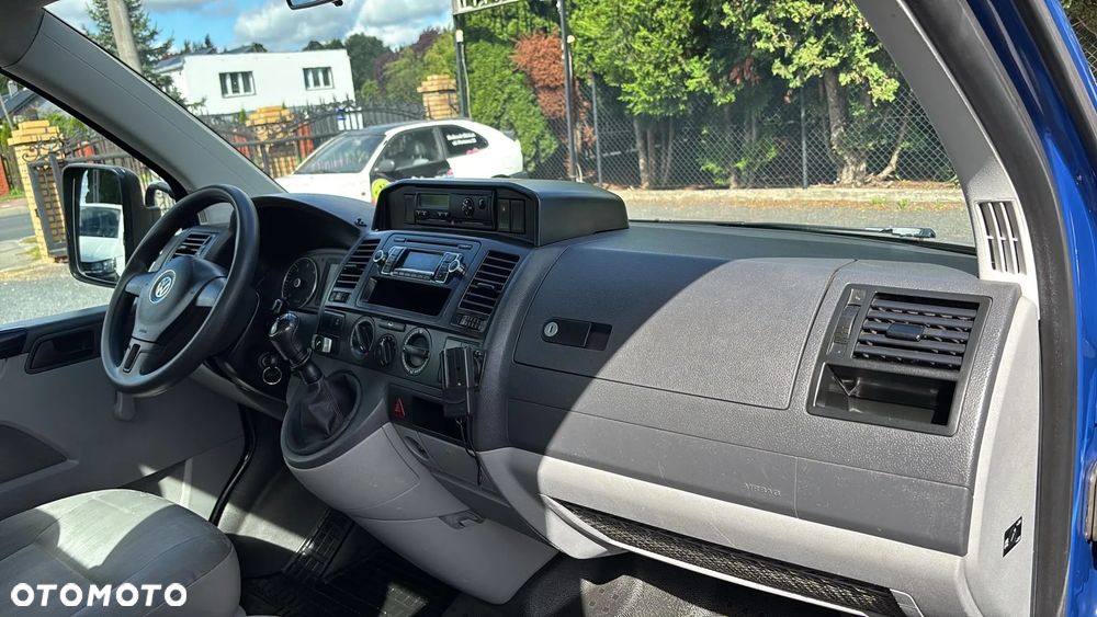 Volkswagen Transporter T5 - 22