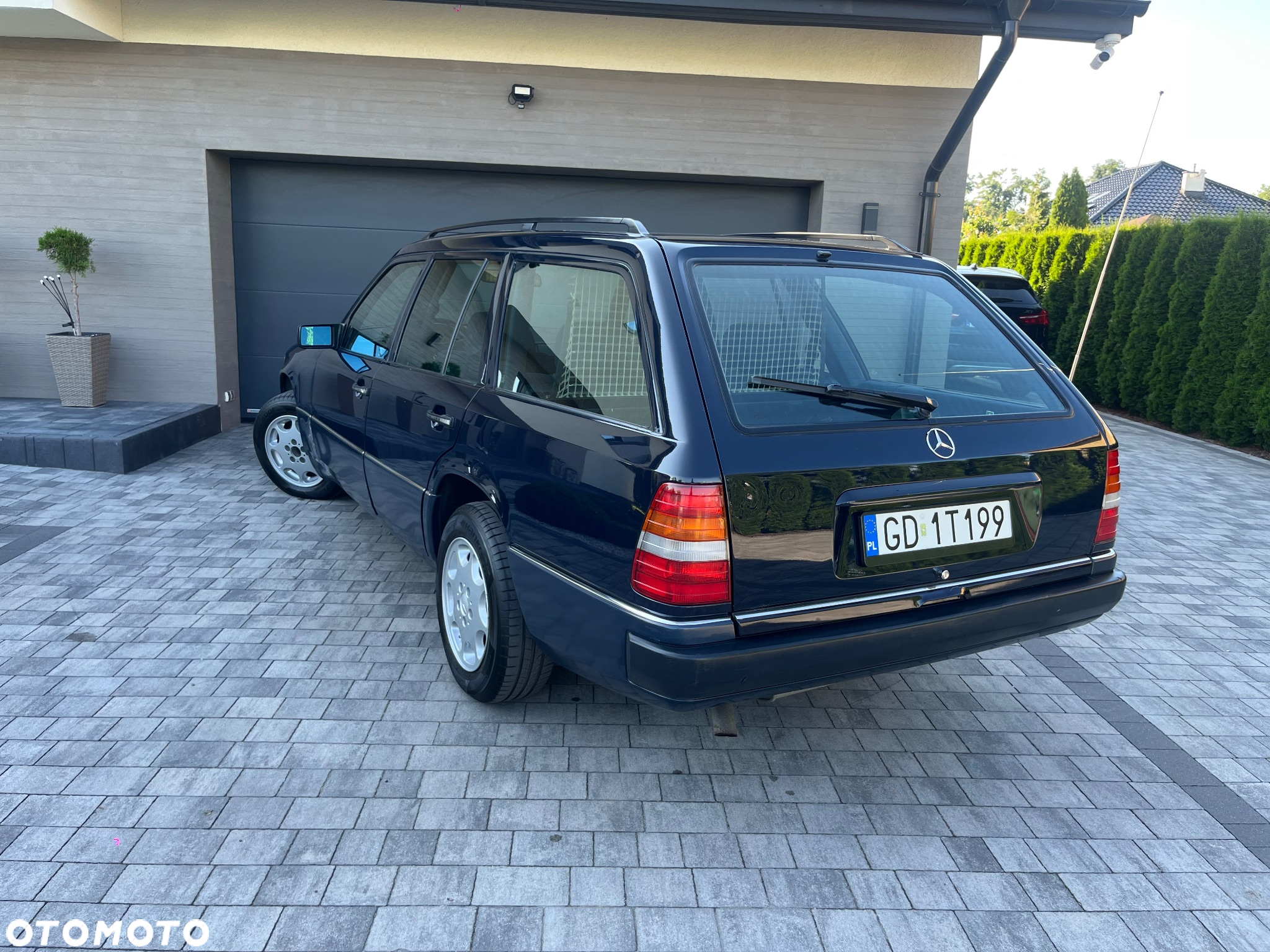 Mercedes-Benz W124 (1984-1993) - 14
