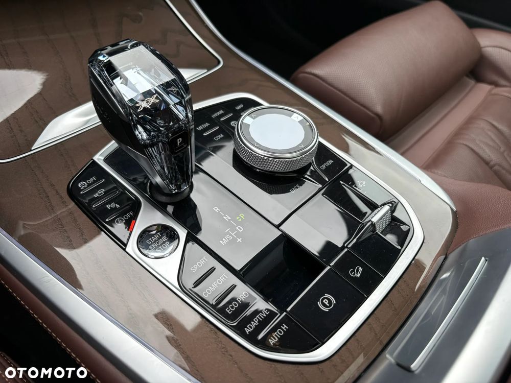 BMW X7 M50i sport - 18
