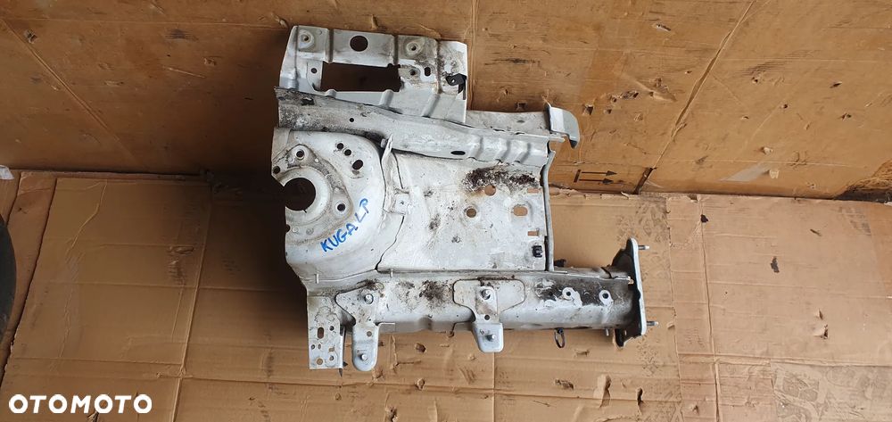 Ćwiartka podłużnica lewa przednia lewy przód Ford Kuga MK2 - 2