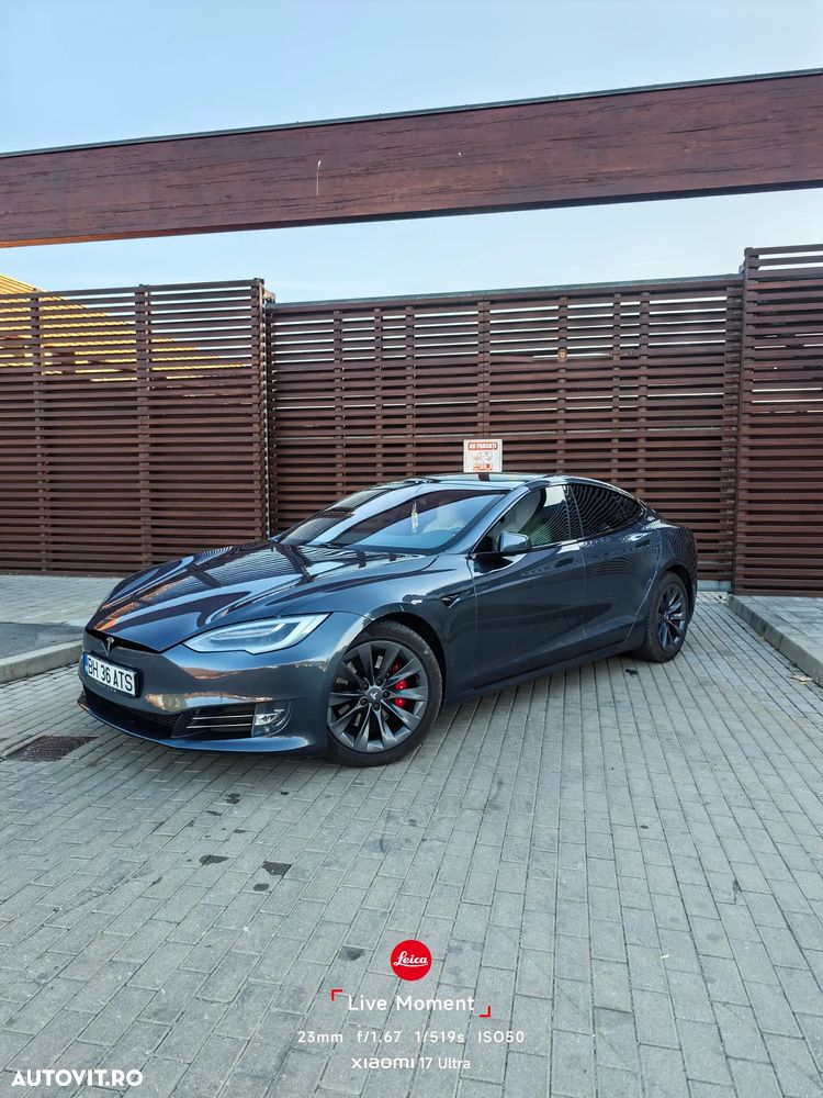 Tesla Model S - 5