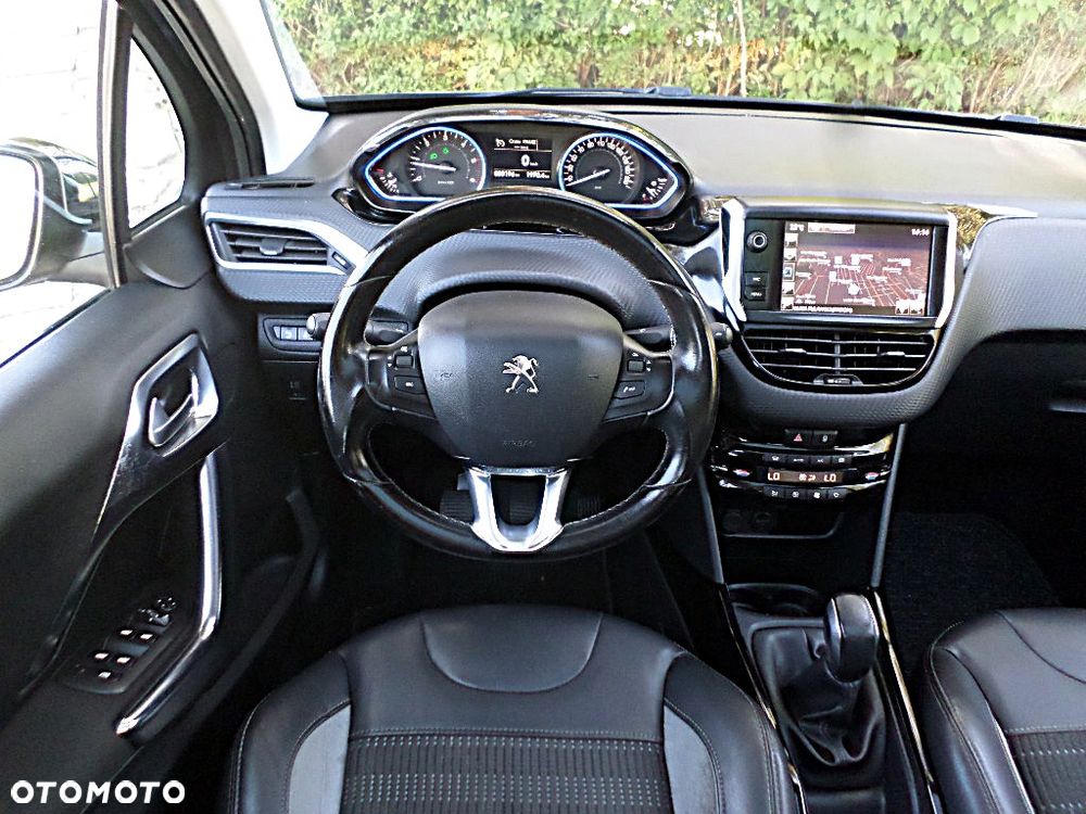 Peugeot 2008 BlueHDi 100 STOP & START Style - 10