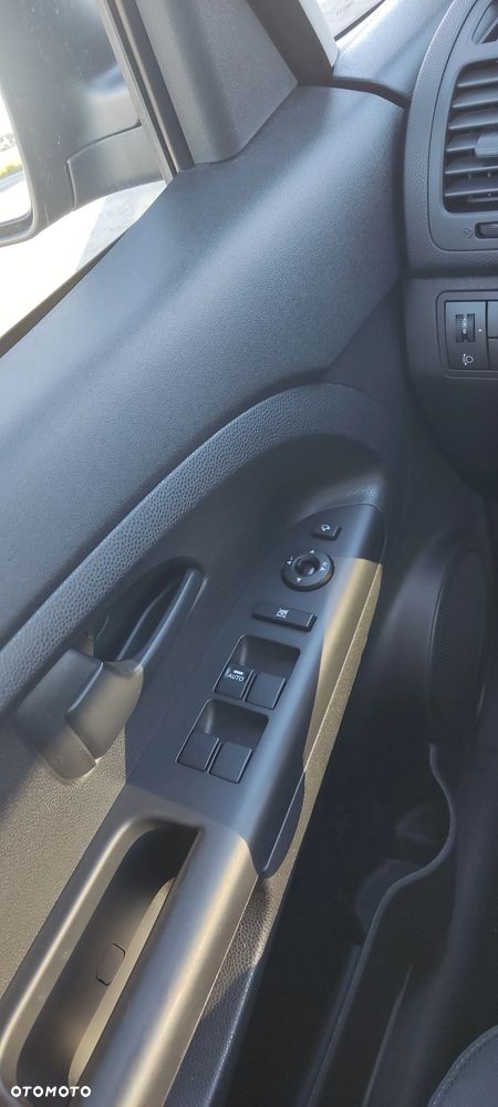 Kia Venga 1.6 CVVT Fifa World Cup Edition - 18