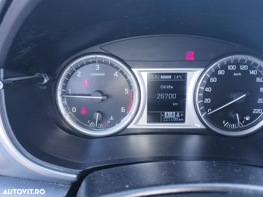 Suzuki Vitara - 10