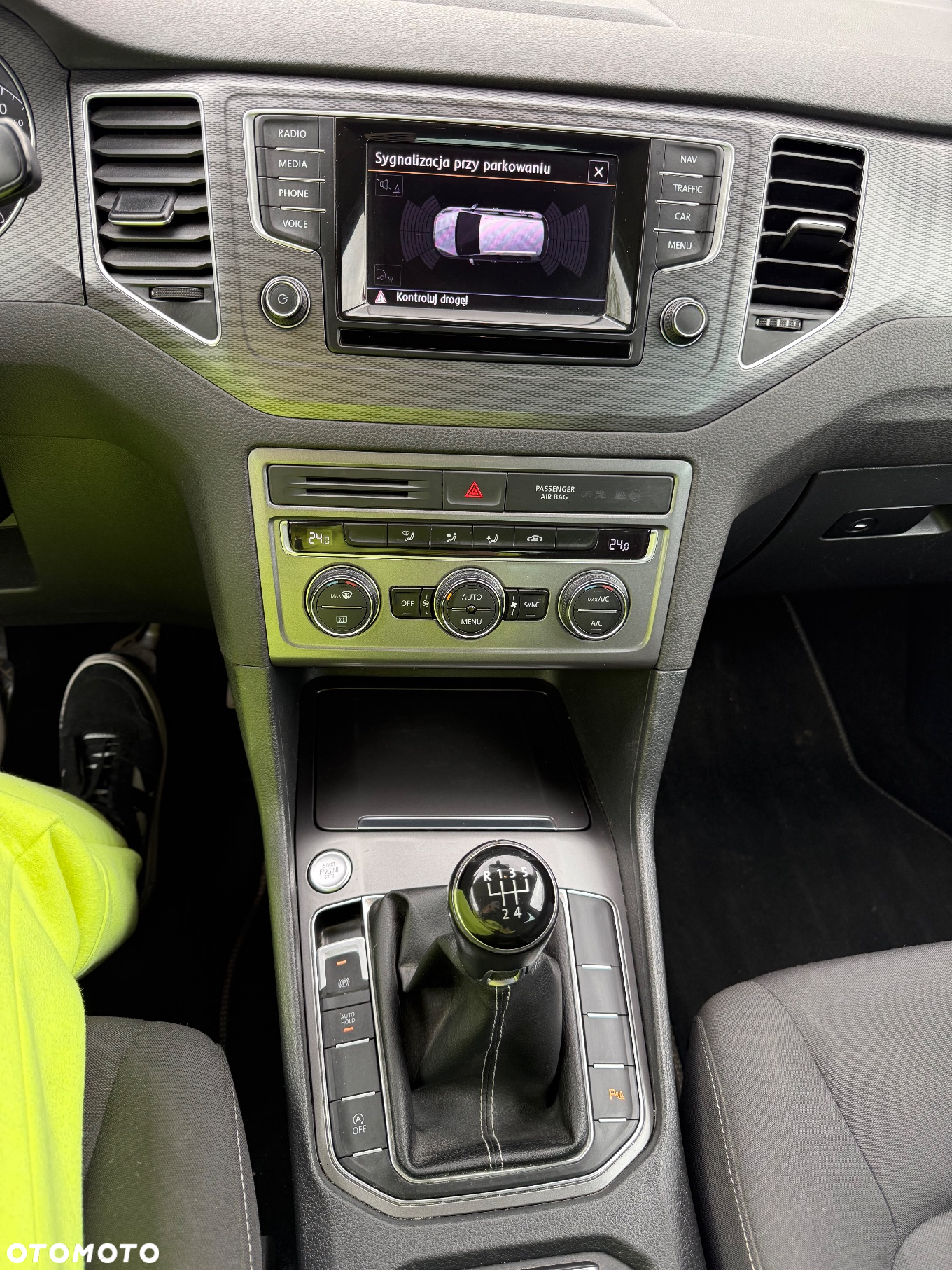 Volkswagen Golf Sportsvan 1.6 TDI BlueMotion Technology Lounge - 28