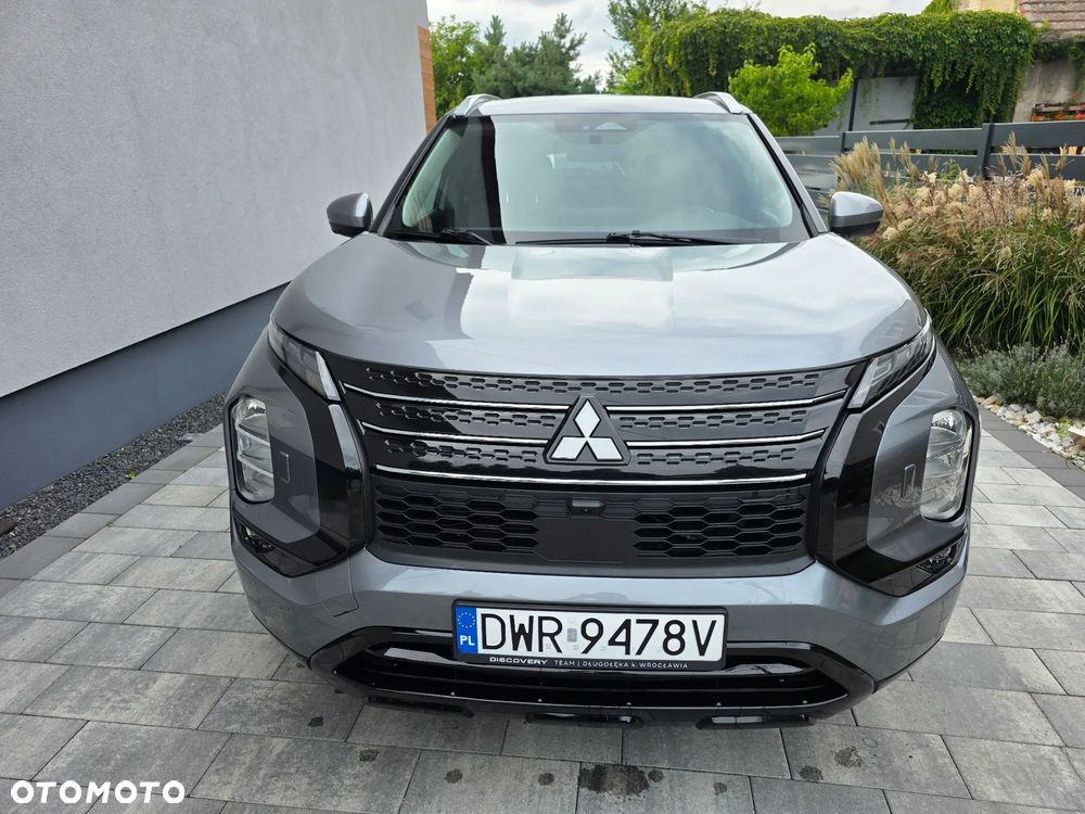Mitsubishi Outlander - 8