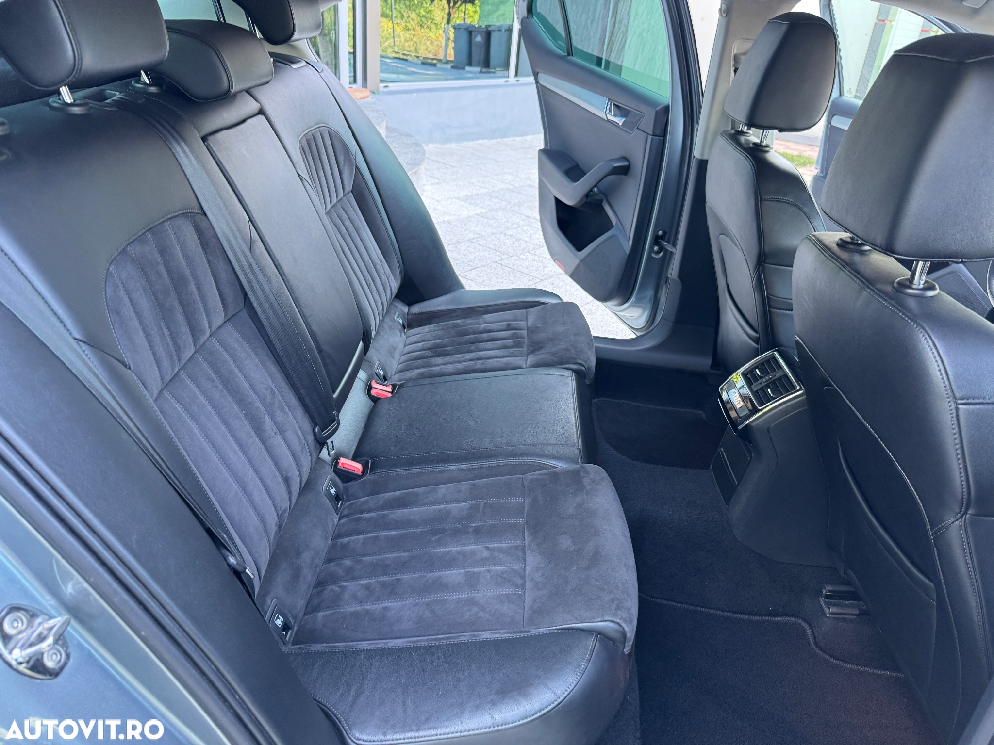 Skoda Superb 2.0 TDI 4x4 Active - 20
