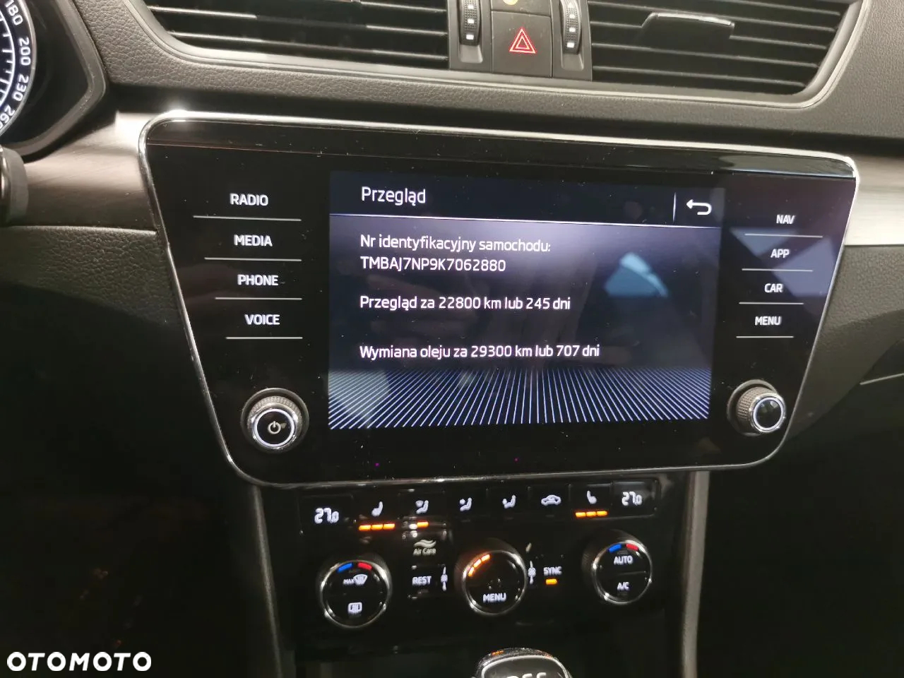 Skoda Superb 2.0 TDI SCR Style DSG - 6