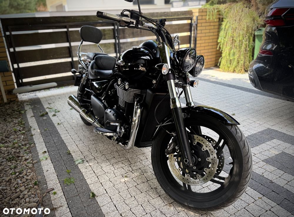 Triumph Thunderbird - 2