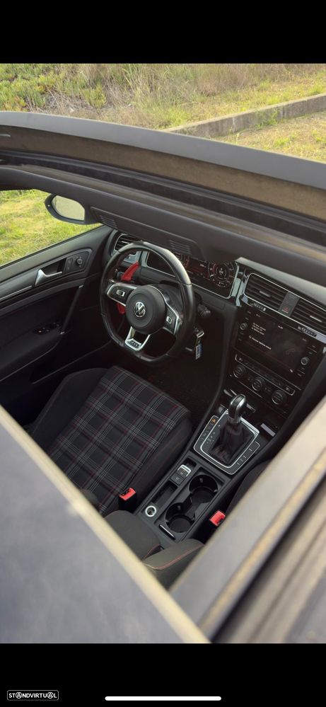 VW Golf GTI 2.0 TSI OPF DSG Performance - 6