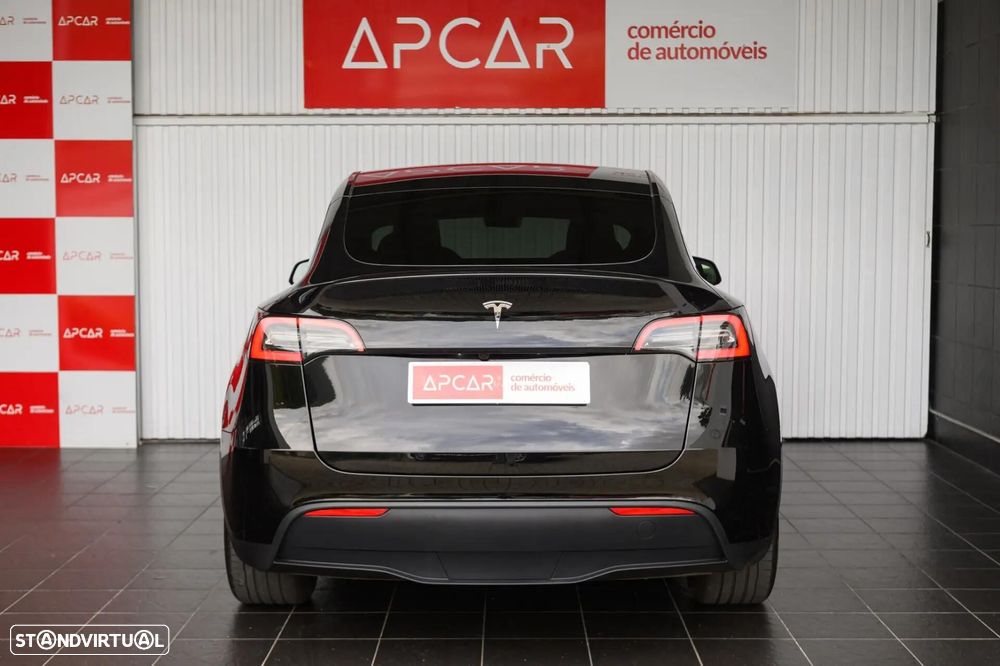 Tesla Model Y Long Range RWD - 5