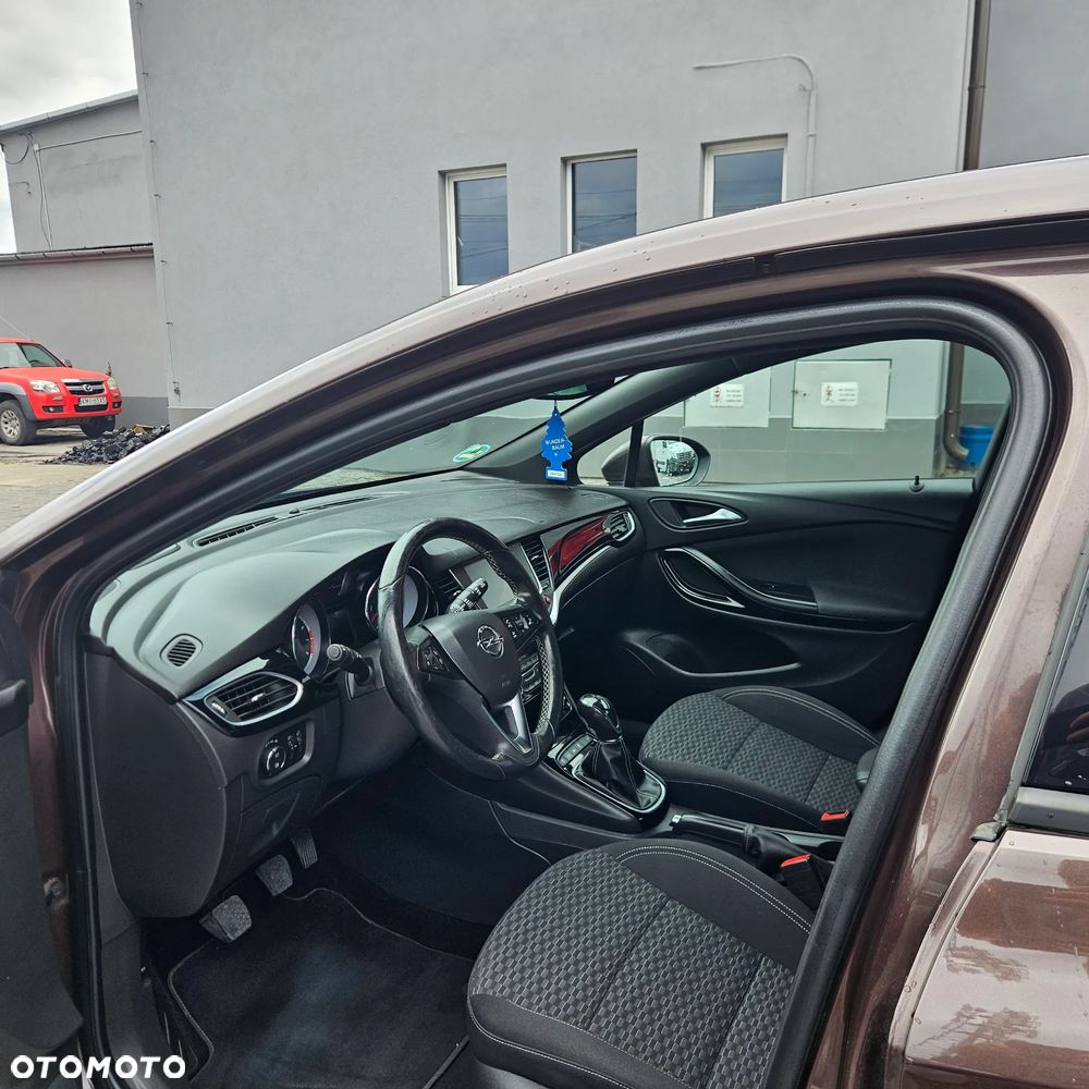 Opel Astra - 10