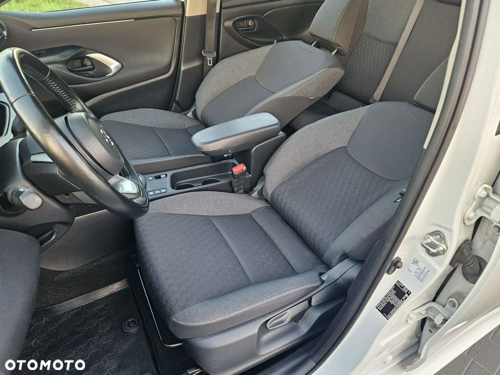 Mazda 2 - 21