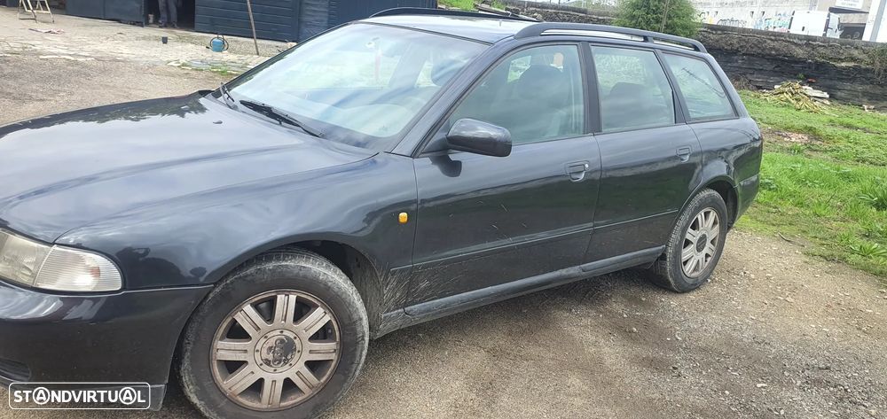 Audi A4 Avant - 1