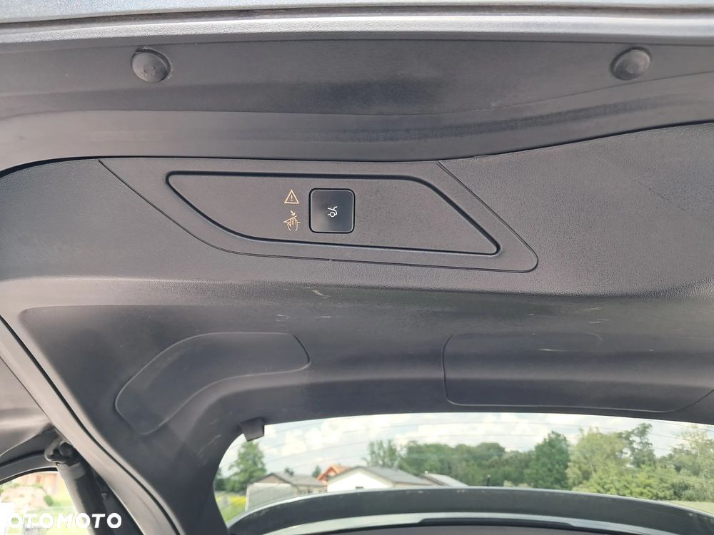 Citroën C4 Picasso e-HDi 115 Exclusive - 23