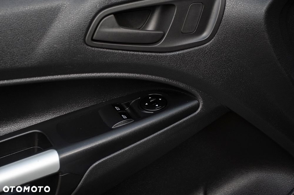 Ford Transit Connect - 36